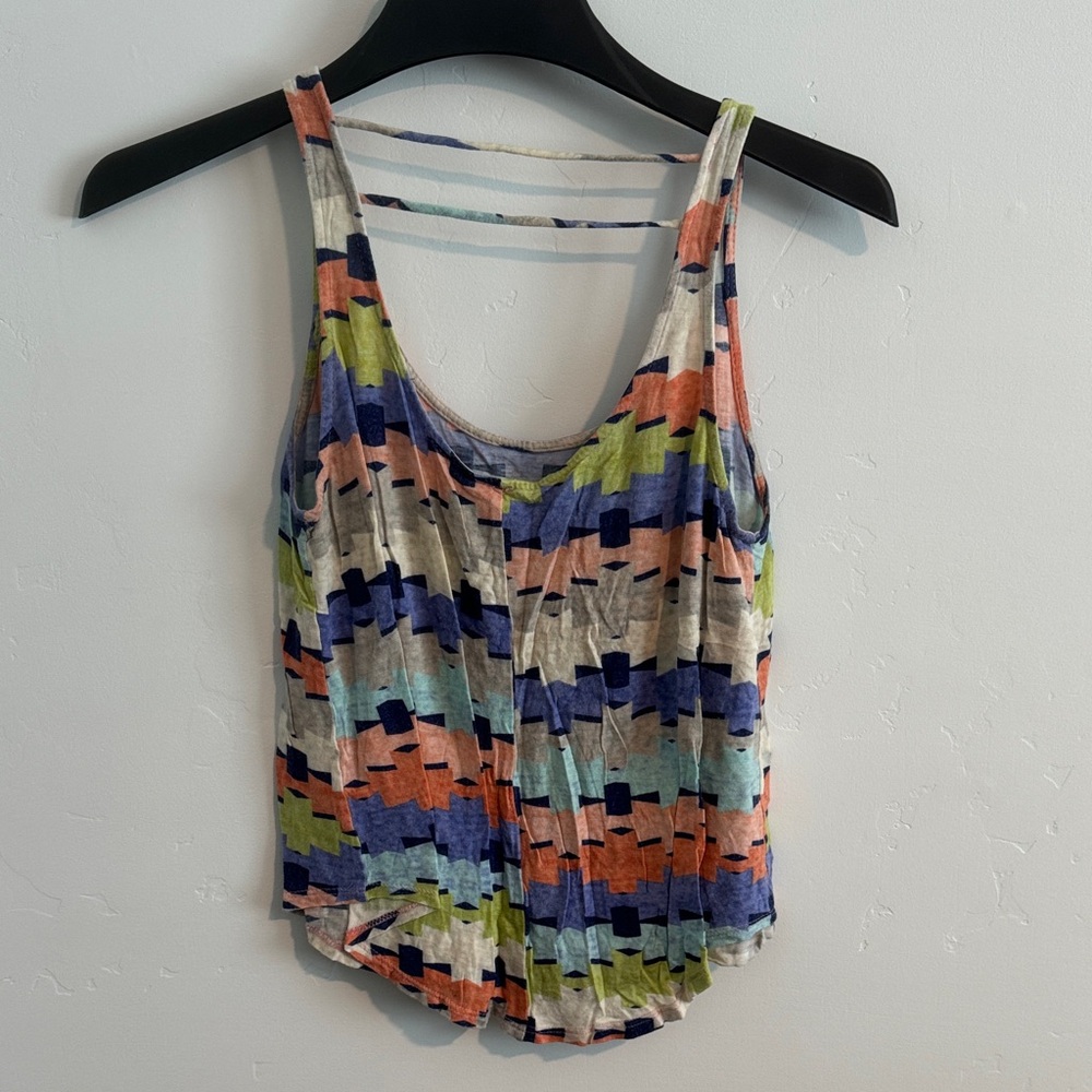 ‼️free w/purchase‼️Multicolor Geometric Patterned Tank Top - Picture 3 of 5